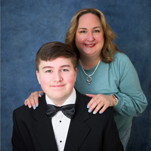 Meet your Posher, Lisa - Picture 3 of 10